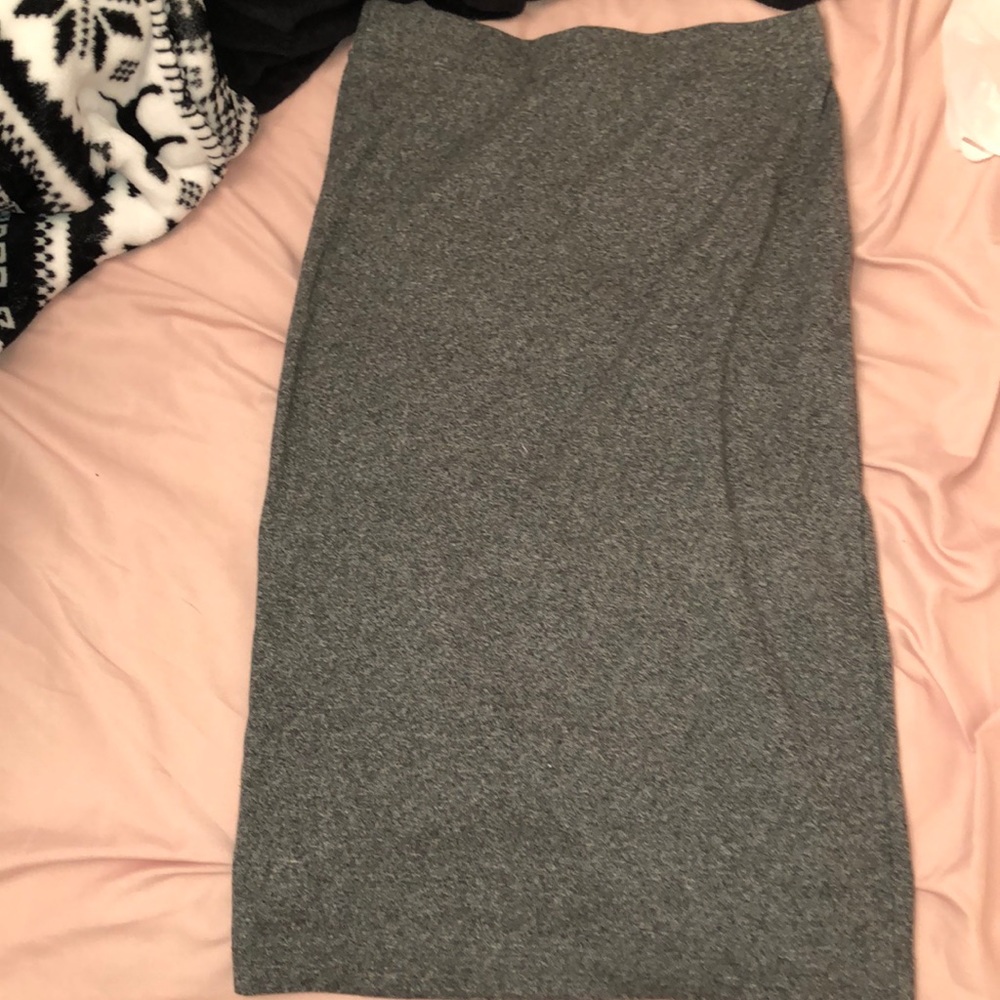 H&M  fitted skirt